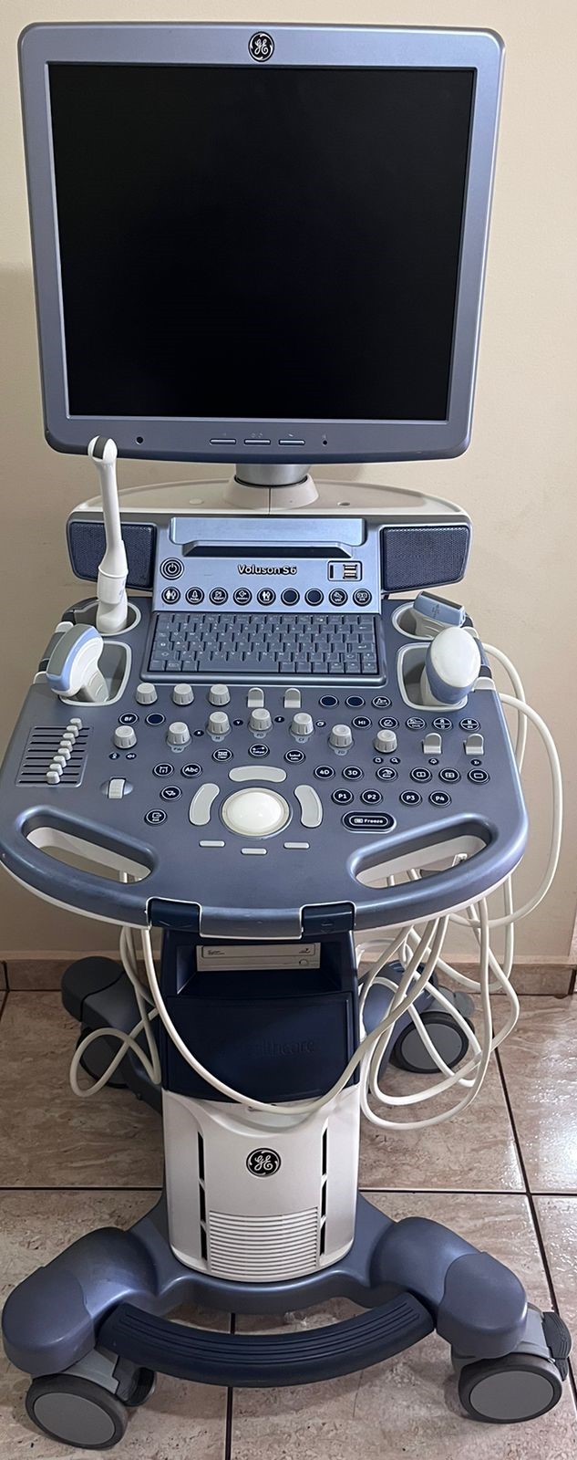 Produto - Sistema de Ultrassom GE Voluson S6
