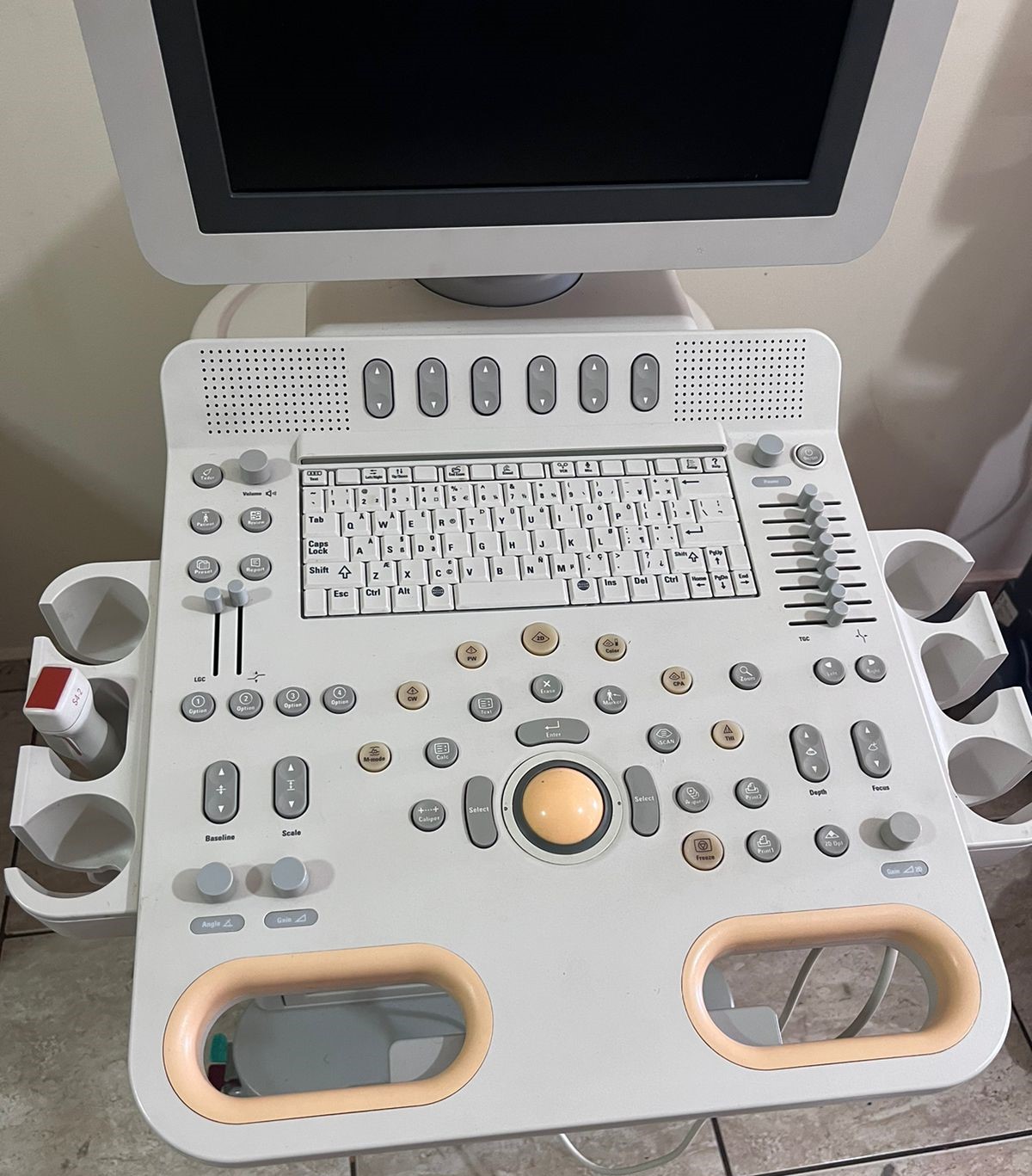 Produto - Sistema de Ultrassom Philips HD7